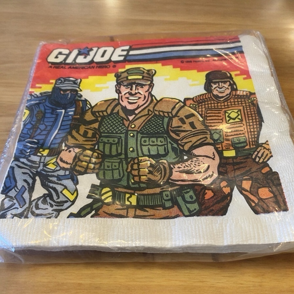 VINTAGE GI JOE 16 BEVERAGE NAPKINS PARTY 1986 COLLECTABLE SEALED 10 X10 2 PLY